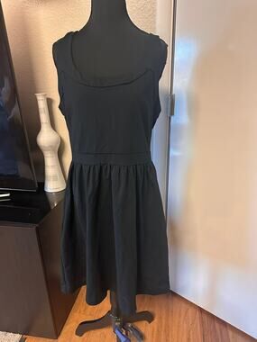 Cynthia Rowley Black Fit & Flare Dress Sleeveless Exposed Gold Zipper Pockets